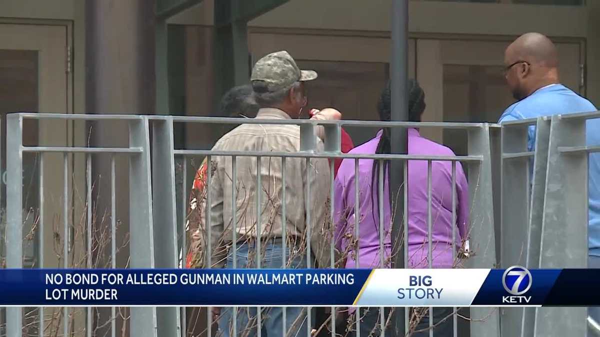 No bond for alleged gunman in Walmart parking lot murder