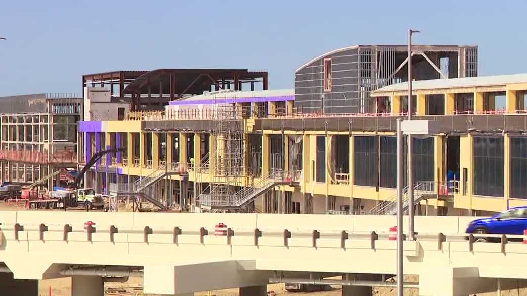 Safety concerns at Southwest Florida International Airport amid construction