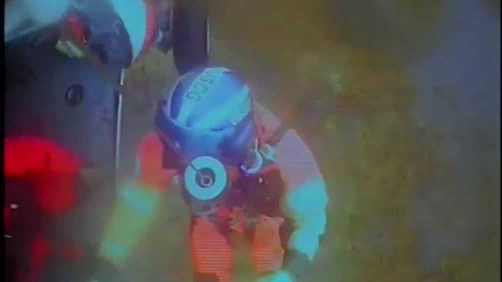 Dramatic video shows rescue of three duck hunters in New Orleans