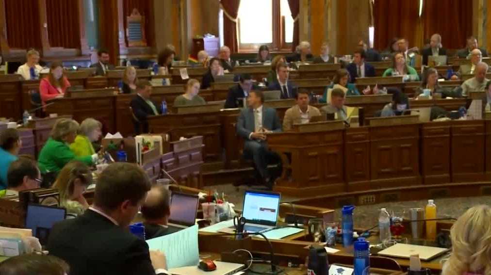 Iowa Gov. Reynolds' education bill won’t advance this session