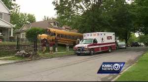 Police struggle to find cause of school bus crash in KC