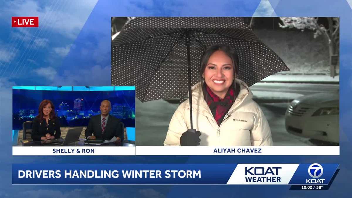 Winter weather prompts slow New Mexico roads; NMDOT crews working around the clock