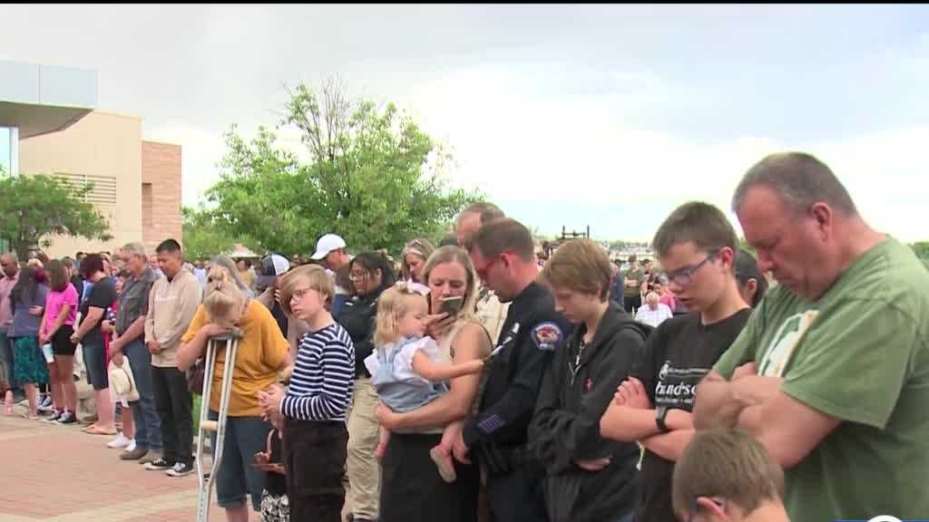 Vigil held for Farmington mass shooting victims