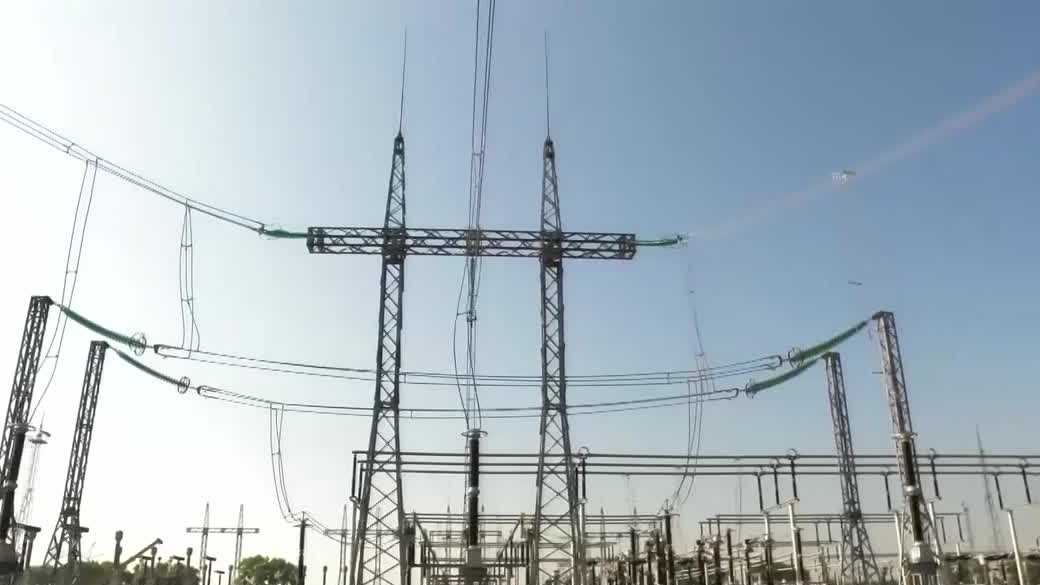 Florida Senate committee approves bill to manage data center utility costs