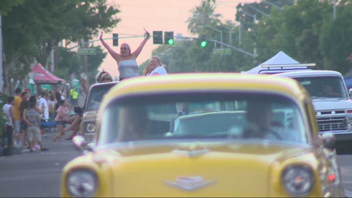 Classic cars roar through Modesto to kickoff 'Graffiti Summer'