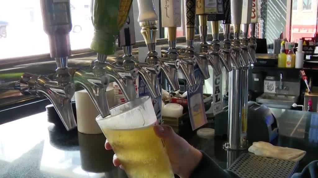 Omaha bartenders and fans ready for Nebraska-Iowa match-up