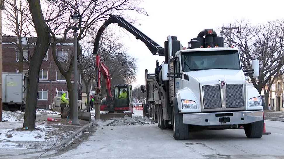 Milwaukee 18 unit apartment building without water, heat for days