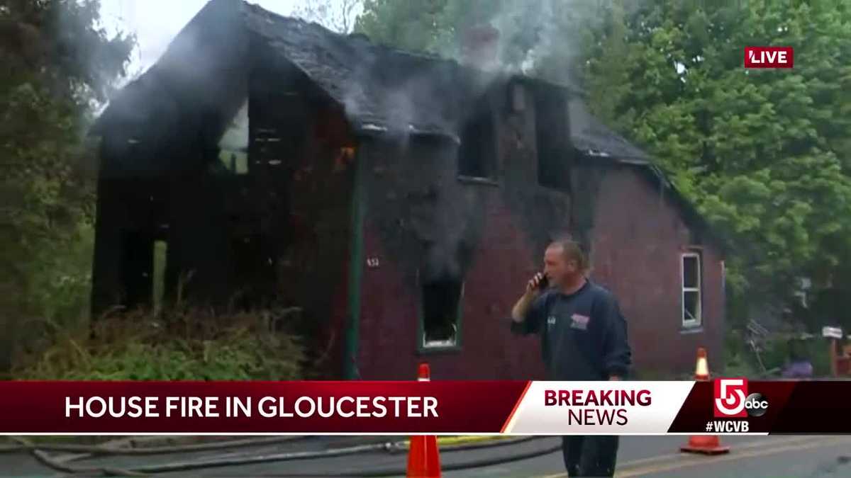 Fire destroys Gloucester home