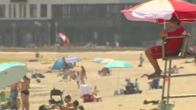 Heat brings Boston residents out to beaches, splash pads - Vimarsana News
