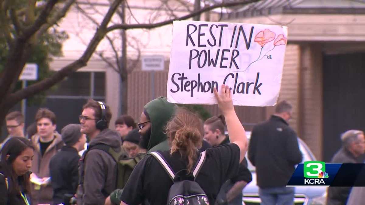 Protesters gather outside Sacramento police headquarters