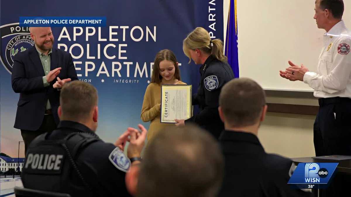 11-year-old Appleton girl saves mother's life with CPR