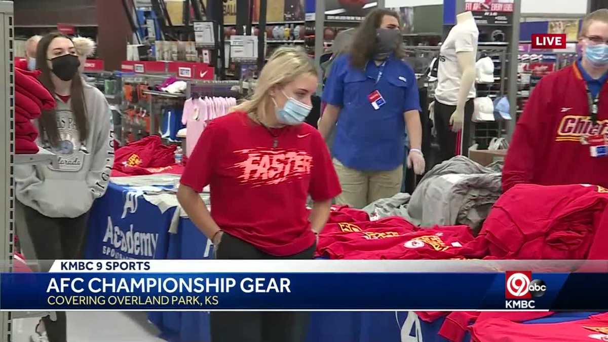 Fans snap up NFC, AFC Championship gear in a frenzy