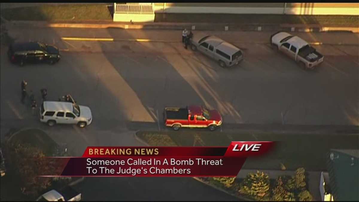 Lincoln County Courthouse evacuated after bomb threat