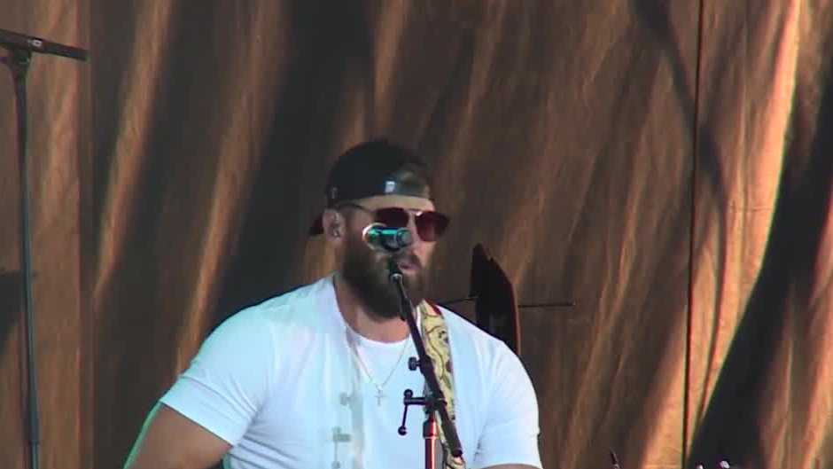 Former Chicago Bears Tight End Zach Miller Releases First Country Song