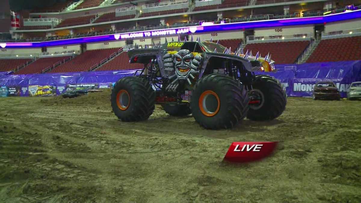 Monsters rock Wells Fargo Arena