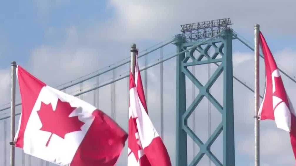 NH officials report 30% drop in Canadian tourism