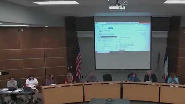west des moines votes to give substitute teachers a pay raise