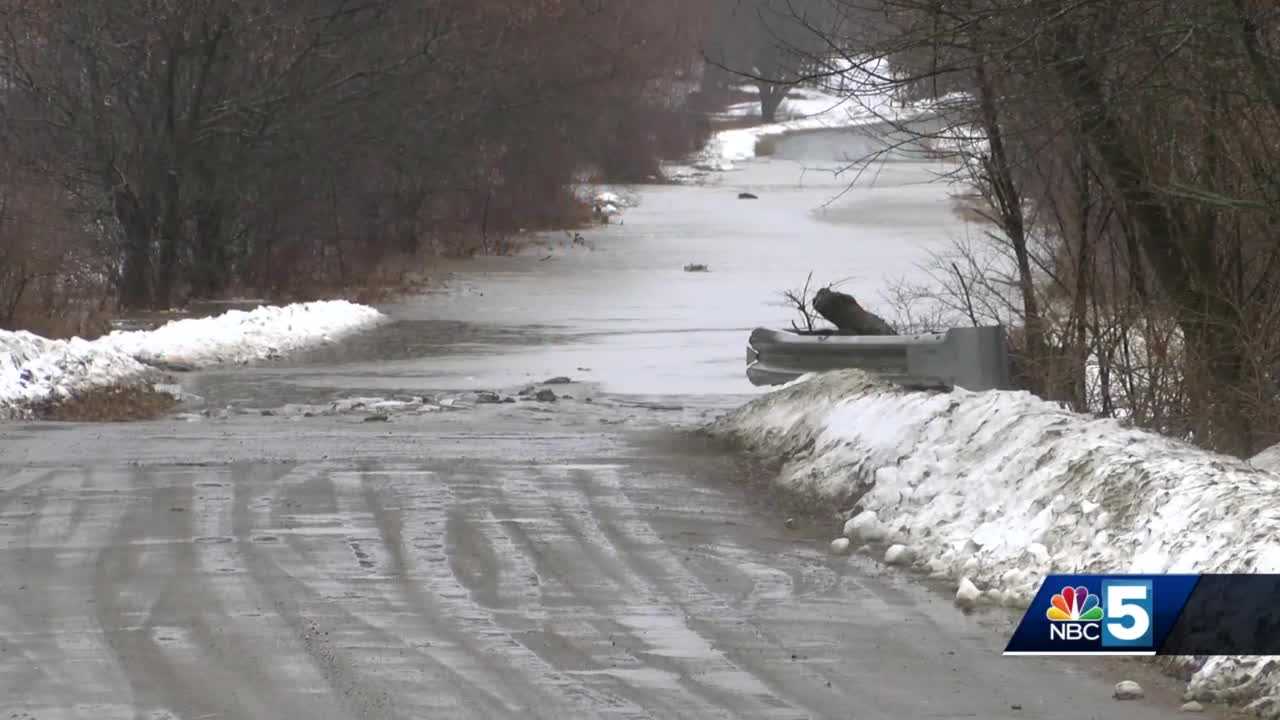 Rain and melting snow create flooding in parts of Vermont on Christmas - Vimarsana News