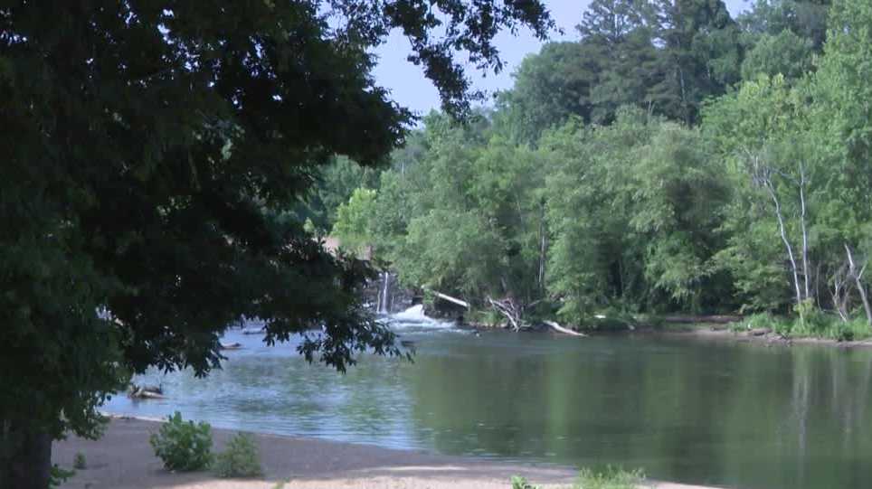 South Carolina: Body found floating in river