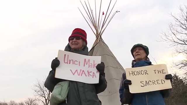Lincoln police called to standoff between protesters, developers - Vimarsana News