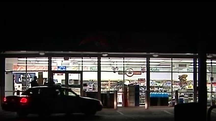 Police investigate armed robbery at southwest OKC convenience store