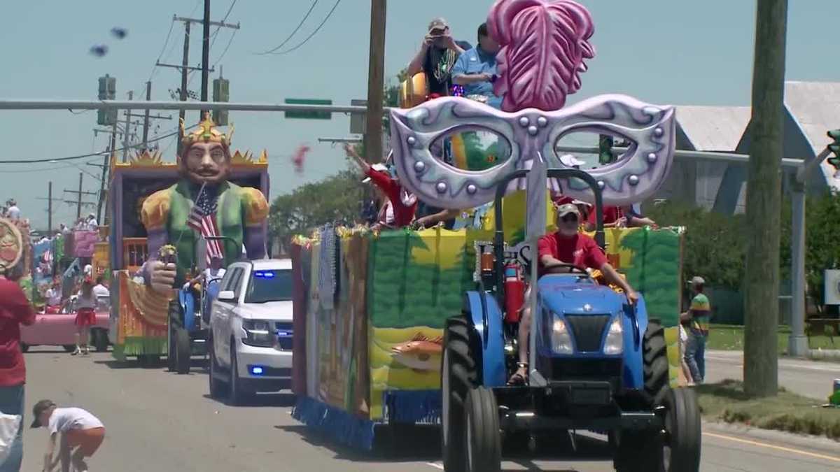 first mardi gras parade