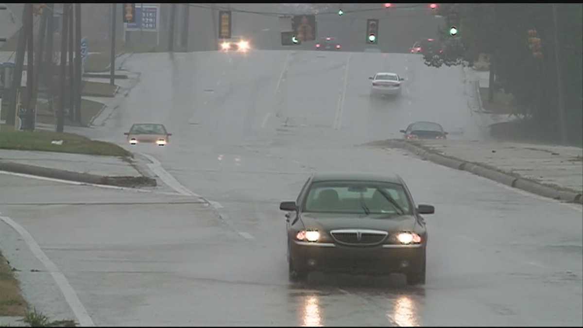 Weather causes problems for travelers
