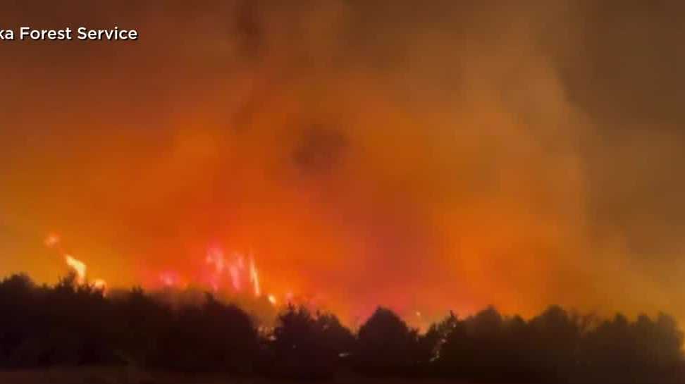Iowa National Guard sends crews to help battle Nebraska wildfires