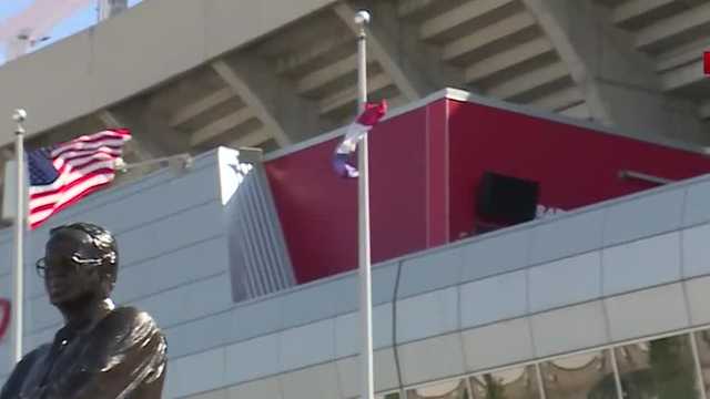 Missouri governor responds to Kansas trying to lure Chiefs, Royals - Vimarsana News