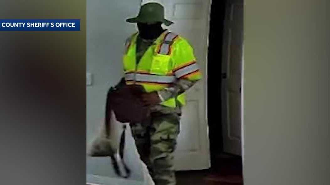 Lake County Sheriff's Office searches for burglary suspect