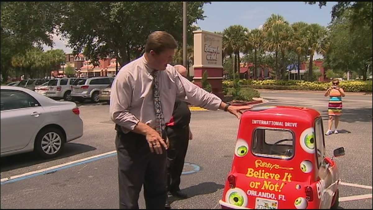 WESH 2's Dave McDaniel takes Ripley's smallest car for spin