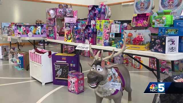 Saranac Lake Holiday Helpers spread joy with community-led gift drive - Vimarsana News