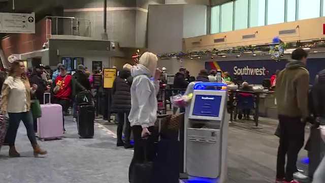 KC holiday flight delays continue as travelers make their way home - Vimarsana News