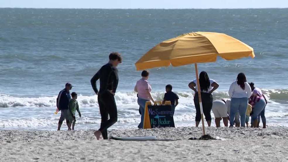 Families enjoy Thanksgiving weekend at Cocoa Beach