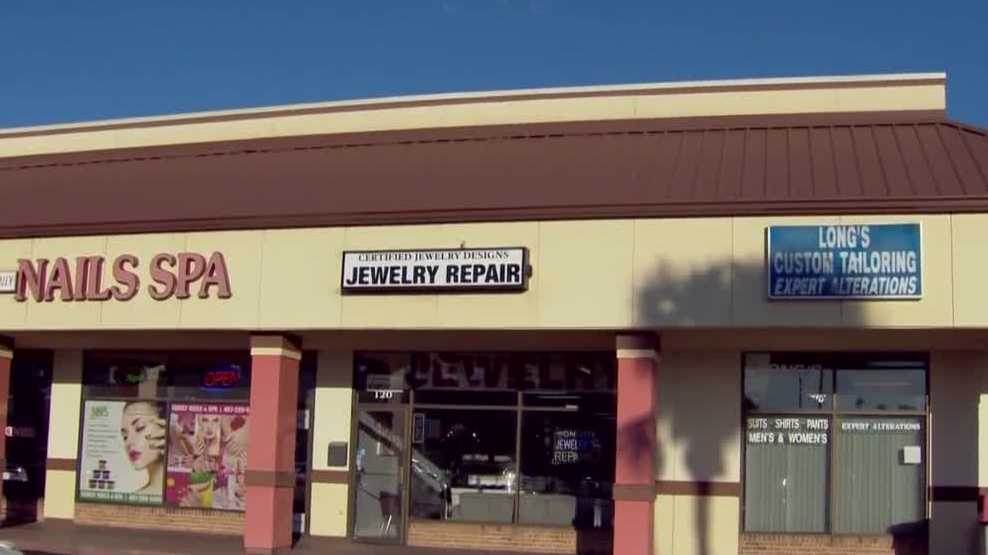 Longwood jewelry retail outlet robbed of $400K in merchandise, owners say