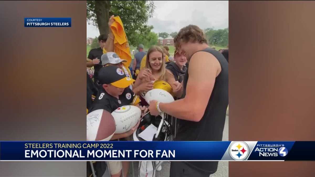 Steelers fans shower Kenny Pickett with cheers in dramatic debut