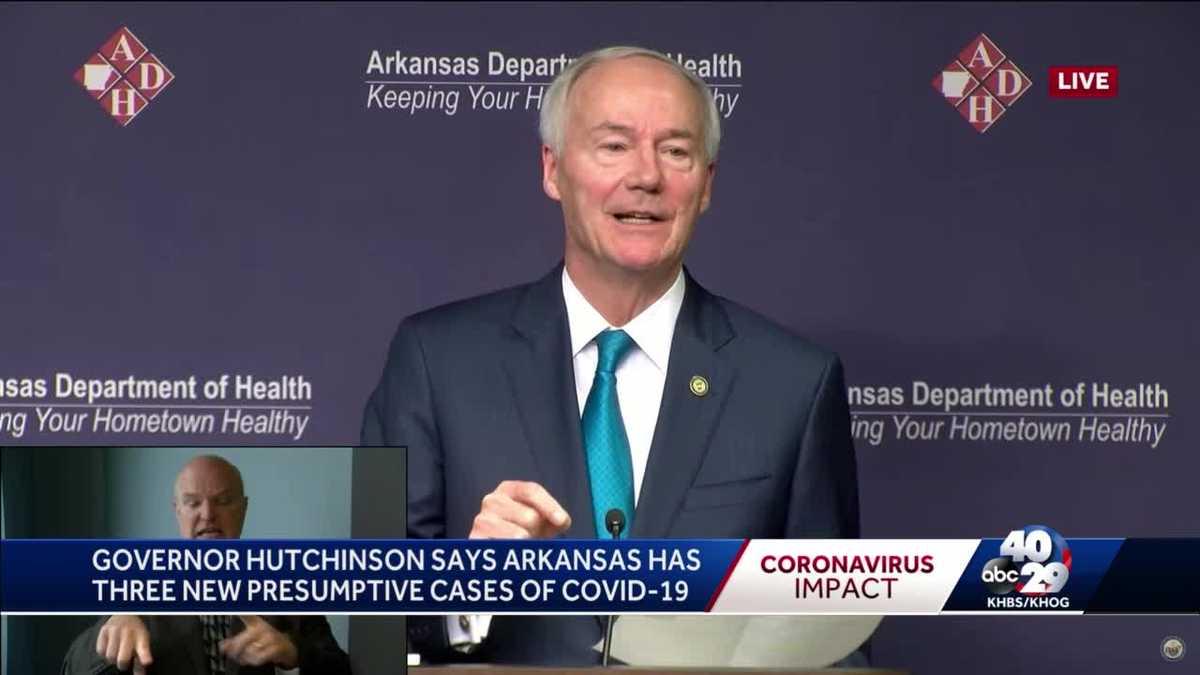 Gov. discusses decision to keep Arkansas schools open