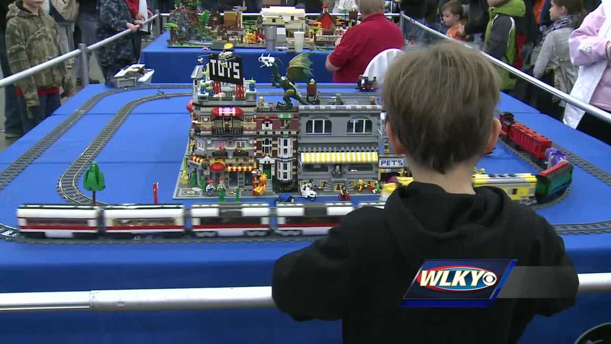 Brickuniverse Brings Together Lego Enthusiasts