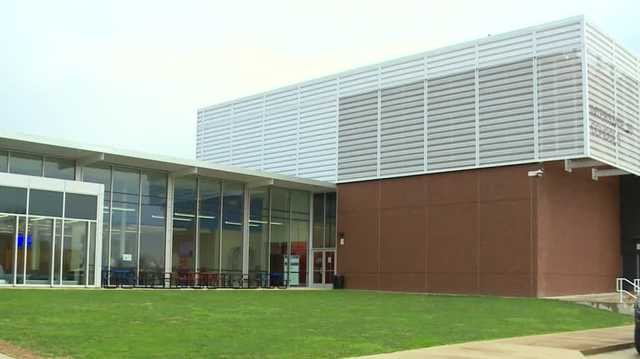 Parents demand Interstate 35 superintendent step down - Vimarsana News