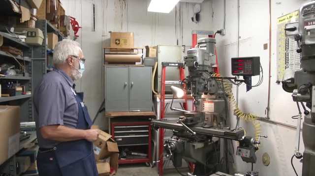 Iowa machinists save 2 operating rooms from closing - Vimarsana News
