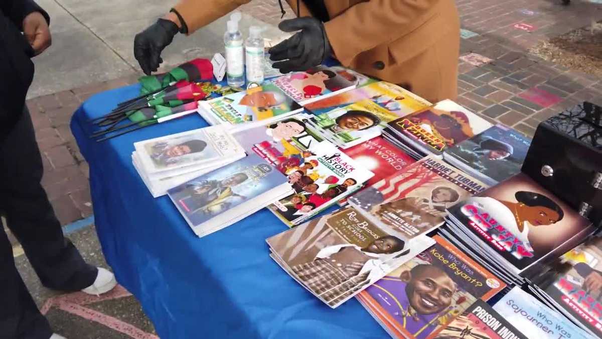 Baltimore children, families get groceries, books from Tendea Family