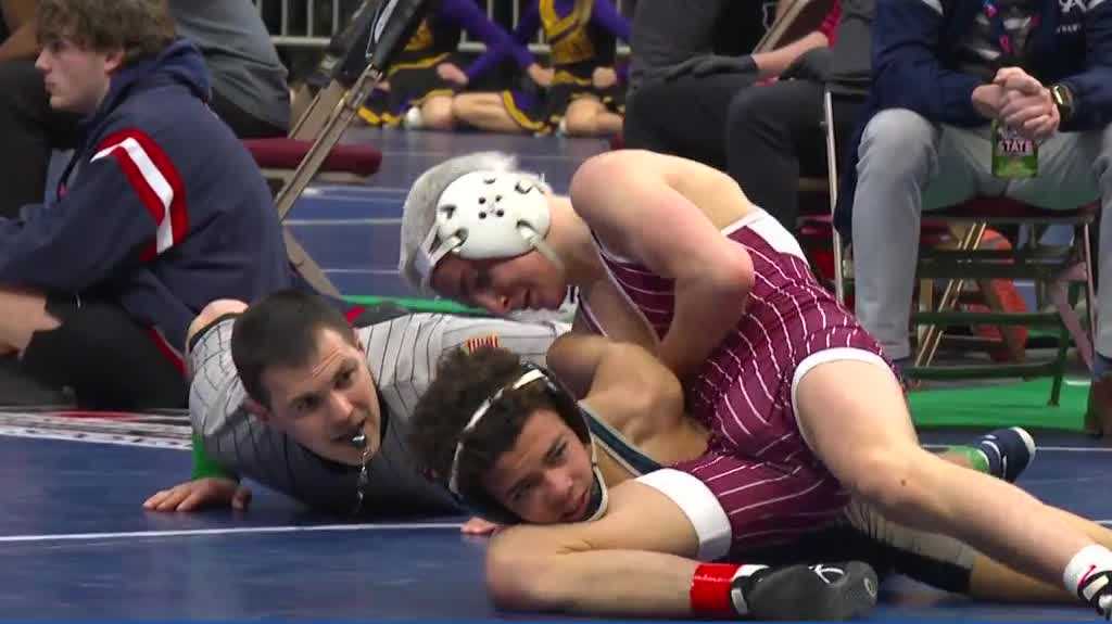 Iowa high school wrestling: Class 3A highlights from Day 1 of state wrestling tournament