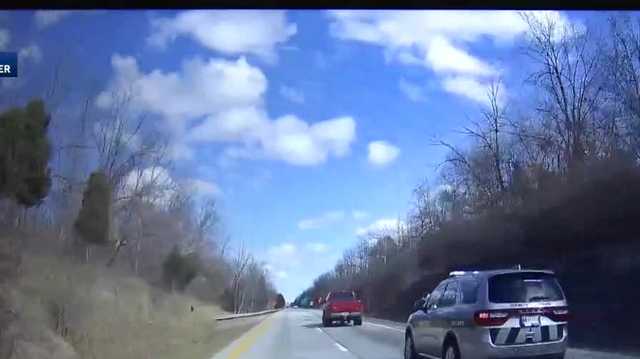 Dash camera shows part of police chase - Vimarsana News