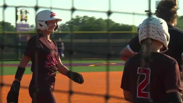 Fort Dodge softball player goes from backup to earning a college scholarship