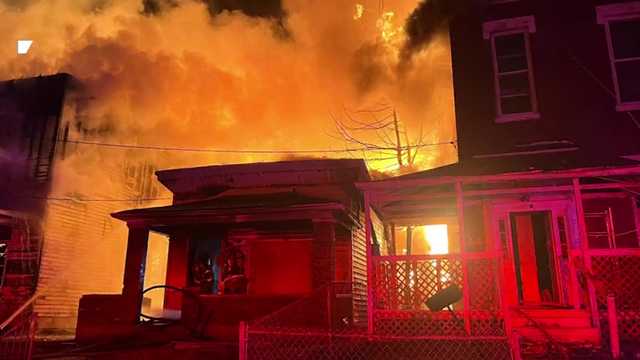 3 houses catch on fire in Louisville's Russell neighborhood
