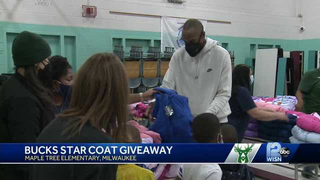 Bucks' Khris Middleton helps hand out new winter coats to kids - Vimarsana News