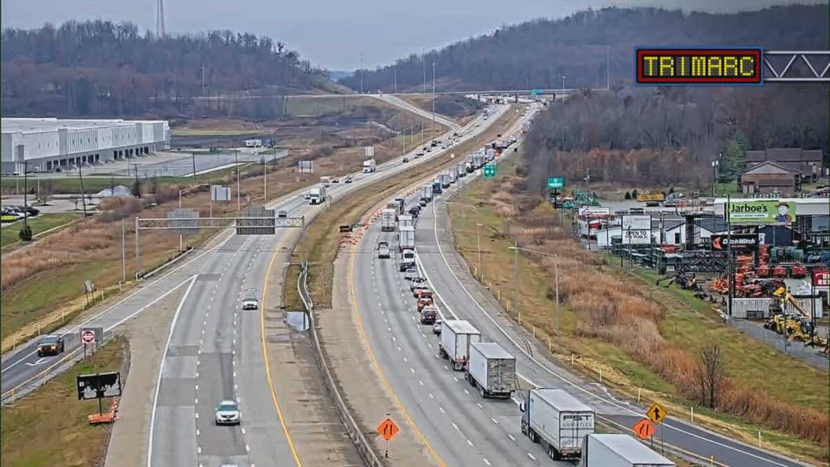 Traffic: Lanes blocked for road work on I-65