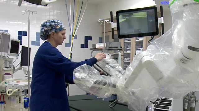 Robot helping southern Indiana patients recover faster from surgery - Vimarsana News