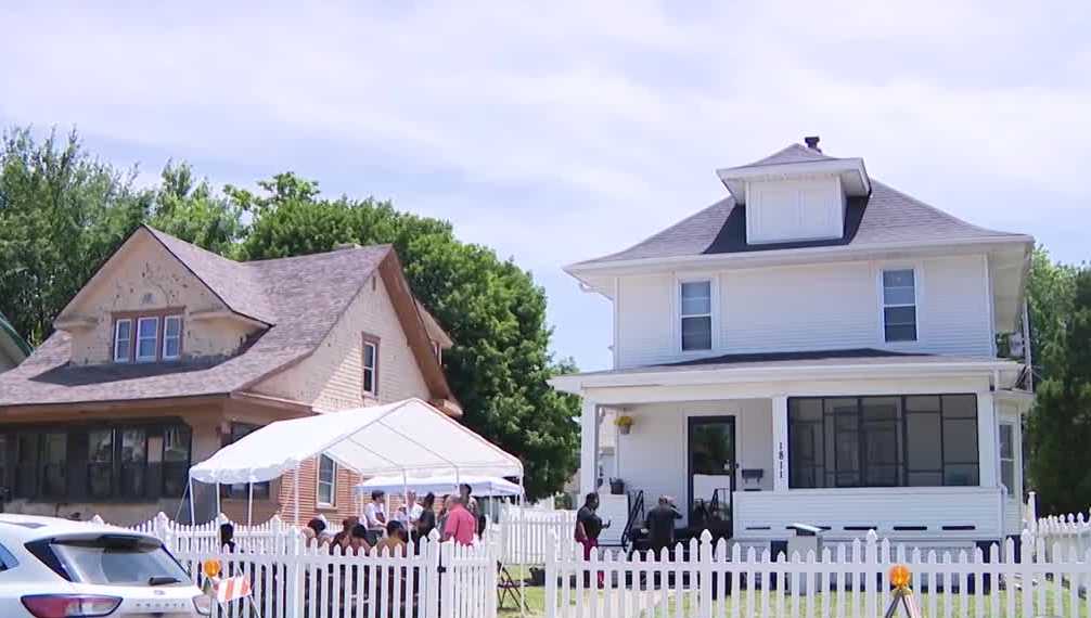 Omaha's Q.u.e.e.n.s Butterfly House helps women re-entering society - Vimarsana News