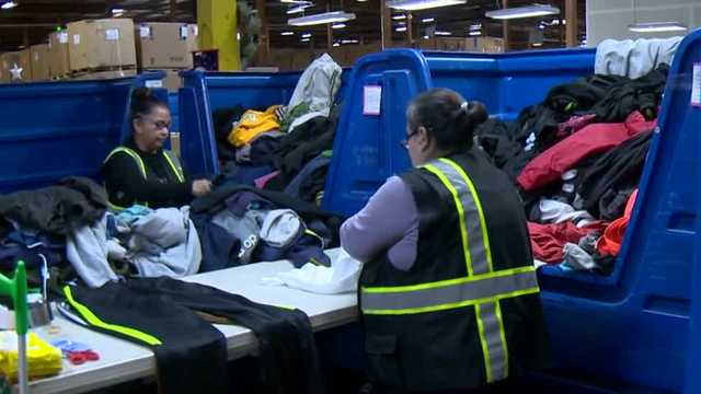 Here's what happens to tons of clothing that CIM runners discard - Vimarsana News